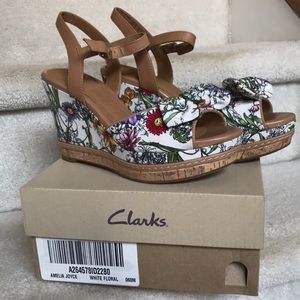 Clarks Artisan Amelia Joyce wedge sandal sz 6M
